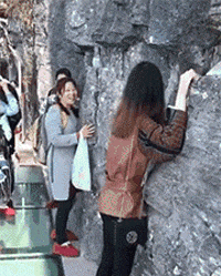 搞笑的动态图GIF：很有弹性，根本停不下来