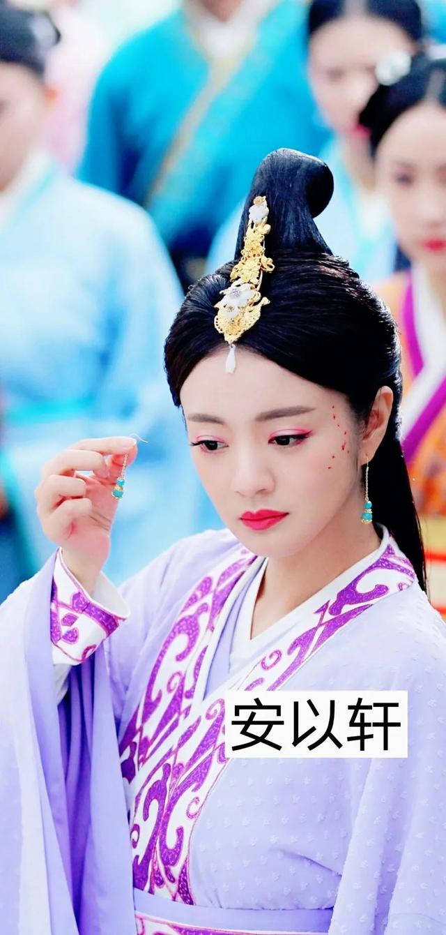 女明星古装剧中的中分发型谁比较好看