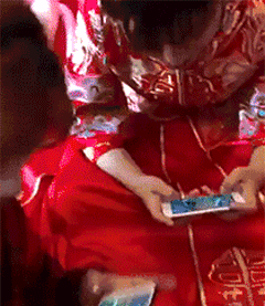 可爱有性感的美女动图：可爱，想盘！