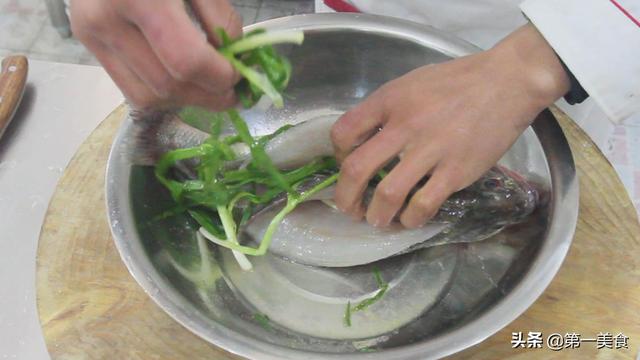 清蒸鲈鱼的做法