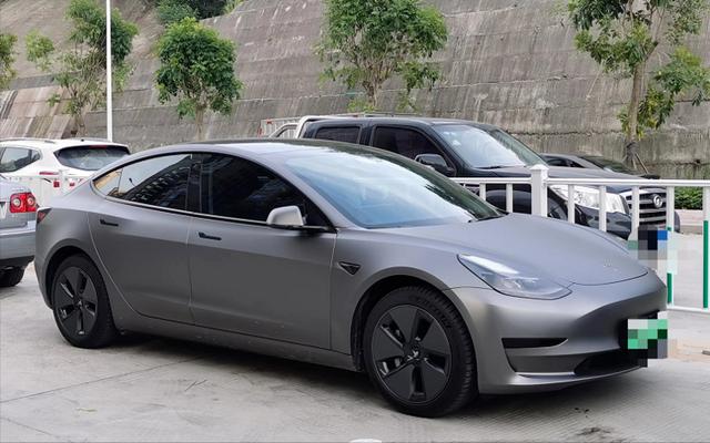 2个月开2044公里，满电跑了一次高速，特斯拉Model 3用车分享