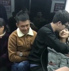 爆笑的动图GIF：得不到的永远在骚动