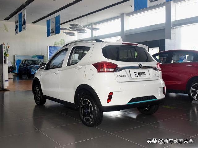 跑高速轻松，301km续航快充高底盘代步车，实拍北汽新能源EC3