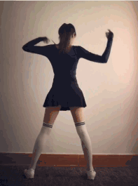美女的邪恶动态图：男人强则女人扶墙，女人强则男人什么？