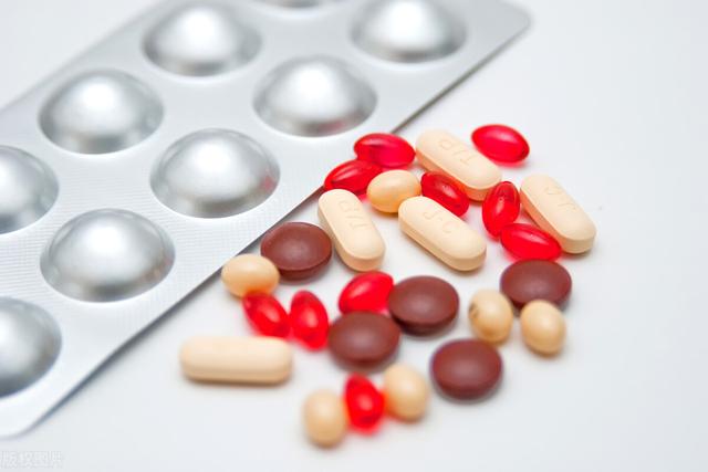 吃钙就能补钙？医生提醒：这些“钙片”不能随便吃，不治骨质疏松