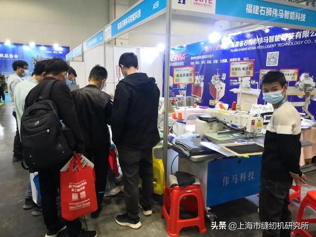 服装行业的纺织机械展