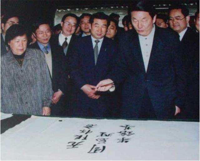 朱镕基谈反腐，表决心：准备好一百口棺材，也有我的一口