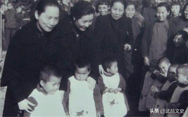 孙中山的后代:孙中山后人如今怎么样？孙辈大都移居国外，但仍心系祖国经常捐钱