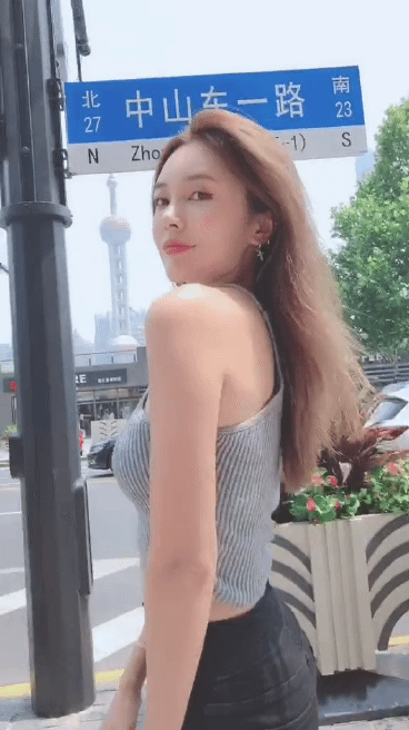 性感的妹子动态图片：这么多男士爱去健身房的原因找到了！