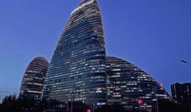 太解气了！跑路失败后的潘石屹，终于陷入绝境了？