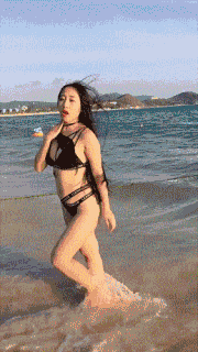 诱惑力加满的美女GIF：你别扭来扭去的，我有点晕