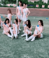 邪恶的女生GIF动图：老婆出差，小姨子天天来家给我做..