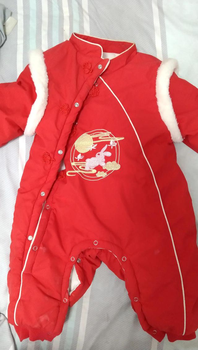 宝宝的每件衣服都想珍藏着