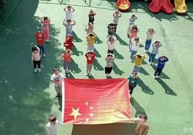 小小中国娃 浓浓爱国情——大蜻蜓幼儿园开展庆国庆系列主题活动