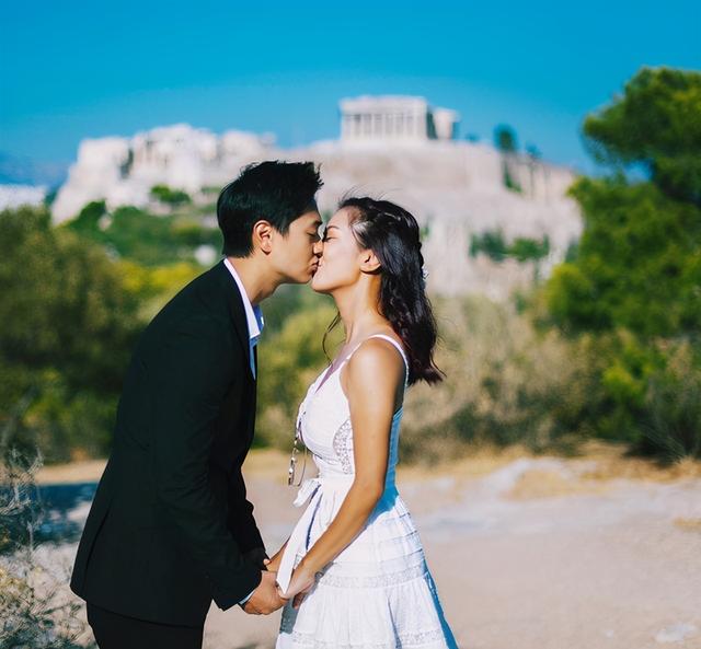 甜蜜 Tvb小花离巢与老公旅行度蜜月 结婚一周年再披嫁衣办婚宴 太阳信息网