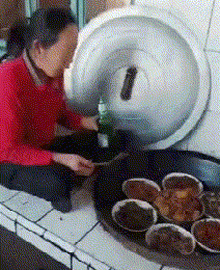 搞笑的GIF图片：只要功夫深，打脸也变身！