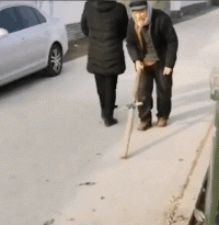 搞笑的GIF趣图：待我舔开之时，便是天下大乱之日