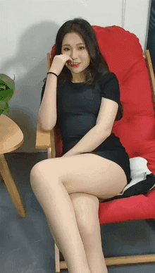 美女的另类动图GIF图：这是什么拍摄手法