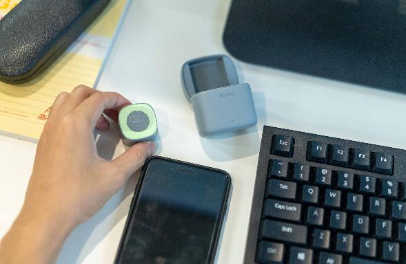 同样是更新，为何微信广受好评，苹果深受唾骂，网友：实际点