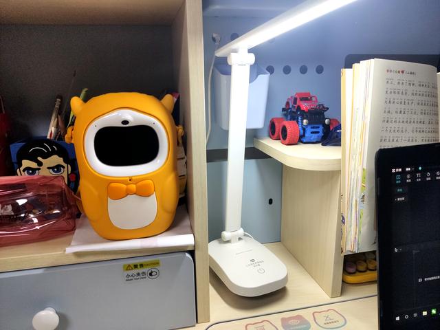 科贝森儿童学习桌：帮孩子养成良好坐姿