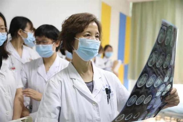 1岁幼儿住院四天花费55万元！医院回应：价格全国统一，零加成