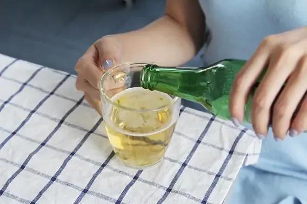 如果你经常喝酒，有必要测试下酒瘾，来对照下自测表