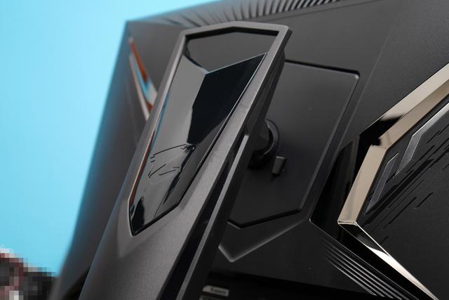 技嘉AORUS FI32U電競顯示器評測：4K+144Hz的高分高刷屏