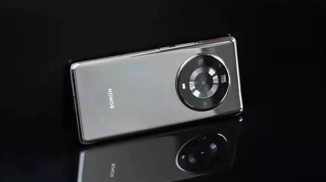 荣耀Magic4Pro定位再升级，新增1TB版本，挑战安卓机皇