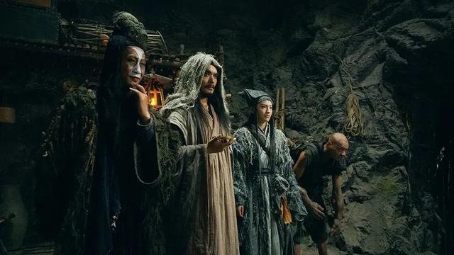 吃鱼然后长鱼鳞的恐怖片