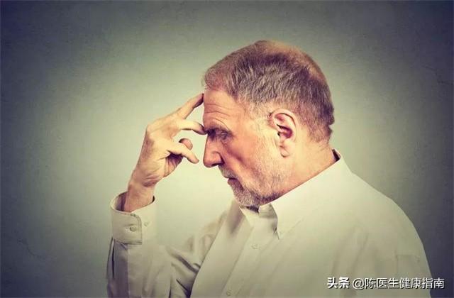 老年人预防脑梗与老年痴呆，如何补充叶酸与B12很重要！请看此文
