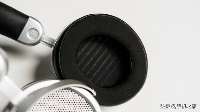 R2R自研芯片+隐形磁体结构加持 HIFIMAN DEVA Pro有线无线皆惊艳