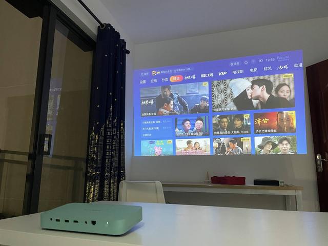 十年投影玩傢心得篇十一：優派R3，小身材大畫面