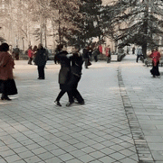 爆笑的动图GIF图片：果然少林寺玩个游戏，也不一样