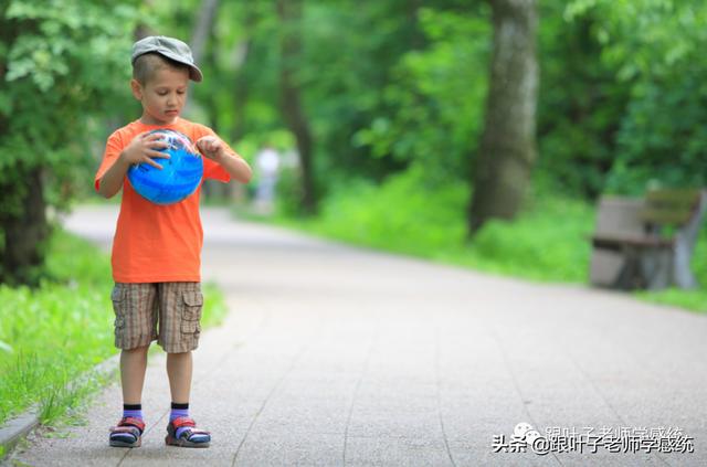原来这些表现是感觉调节障碍惹的祸，家长赶紧给孩子自测一下