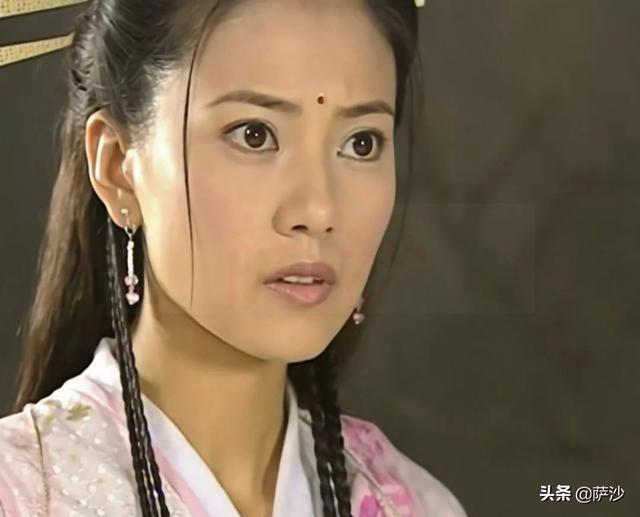 灭绝师太:周芷若在峨嵋弟子中武功不是最高的，灭绝师太为何将大位传给她？