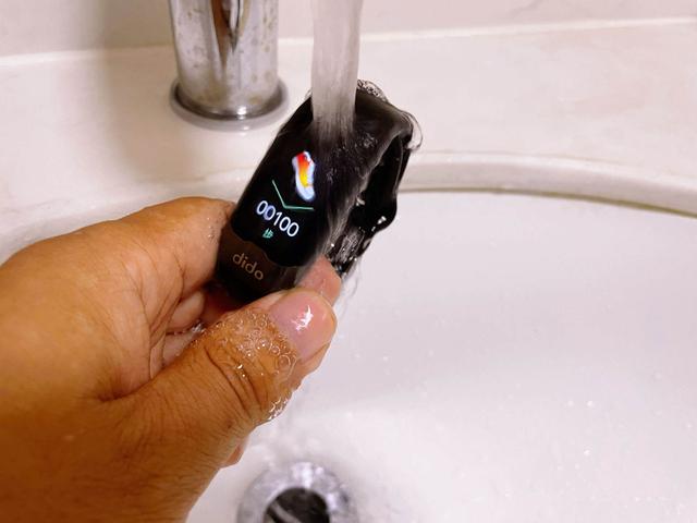 医疗级测血压心率，DIDO Y2智能手环，做你手腕上的健康助手