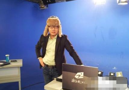 从“情感专家”，到专职带货，涂磊是如何自毁前程的？