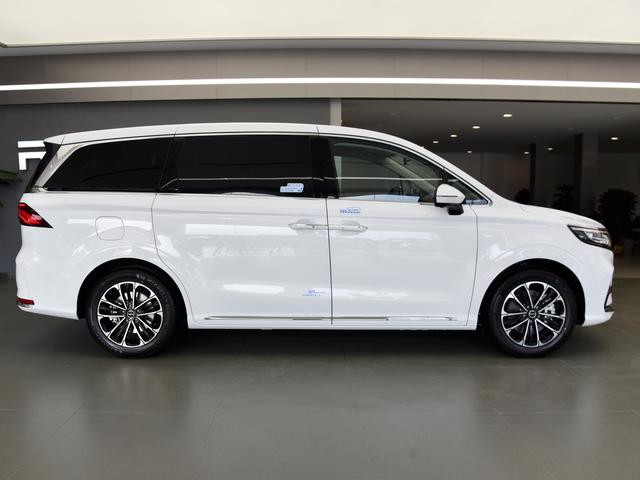 荣威mpv商务车7座车参数(荣威mpv商务车7座车有混动版吗)