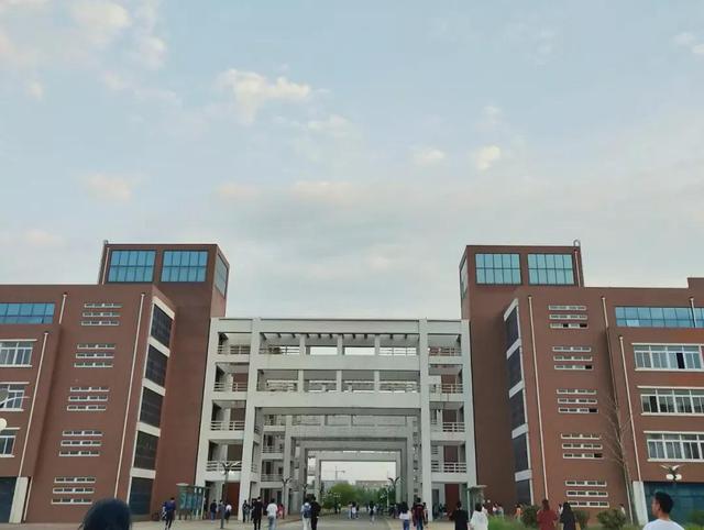 营口大学园