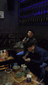 幽默的GIF图片：吃喝玩乐唱，一应俱全