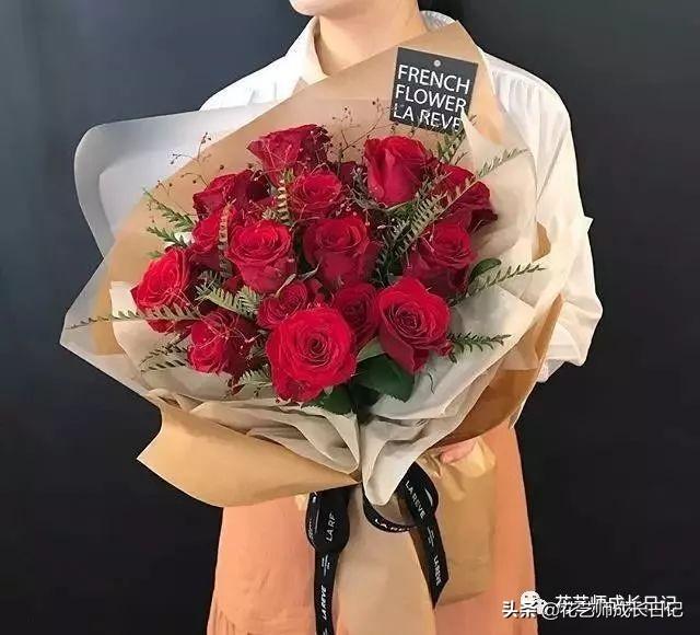 9朵玫瑰代表什么