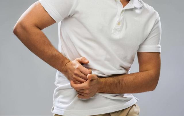 上了年纪的人容易便秘怎么办？注意饮食“3多1少”，或能改善肠胃