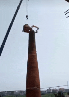 爆笑的动图GIF：你的男朋友正在痴痴地看着你