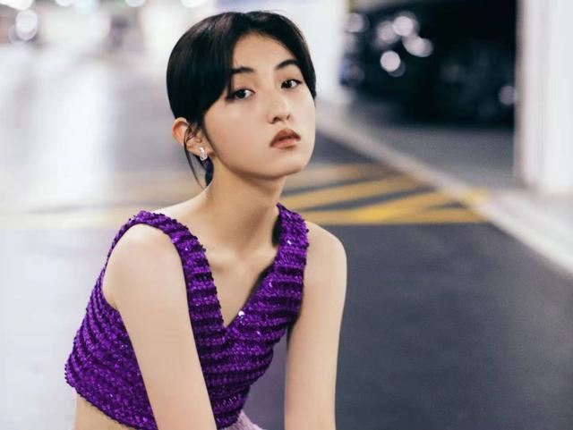 张子枫欧阳娜娜友情:《向往4》黄磊郑钧老狼回忆峥嵘岁月 欧阳娜娜张子枫友情感人心