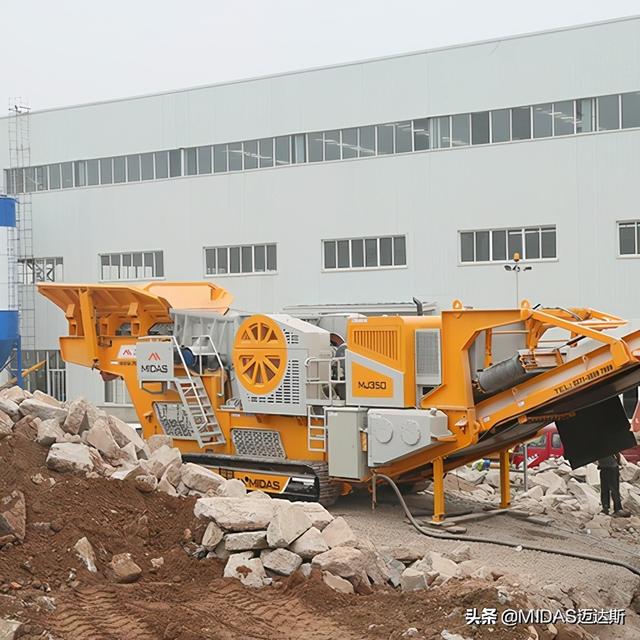可移动式双级式石料破碎机的简单介绍