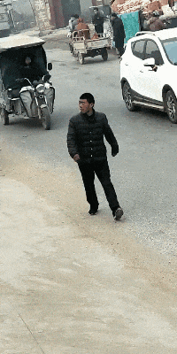 爆笑的动态图图片：骂人也要保持优雅