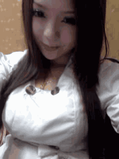 身材很好的美女GIF：好妩媚的姑娘，想知道她是做什么的吗