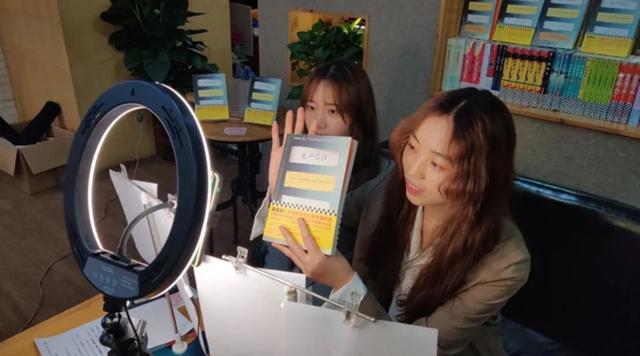 今年双11的坑是直播带货的坑！直播带货是如何把韭菜割成渣的？