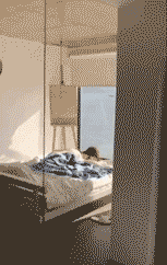 可爱美女的动态图GIF：太短了点，多摸几下更真实！