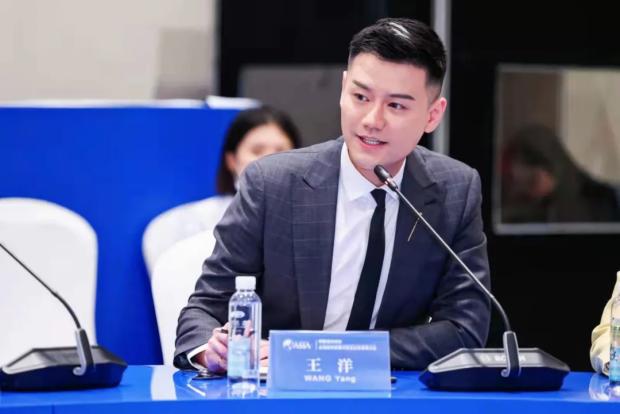 求学湖南、先后入职新华社、阿里巴巴！“85后”总裁获评全球杰出青年！